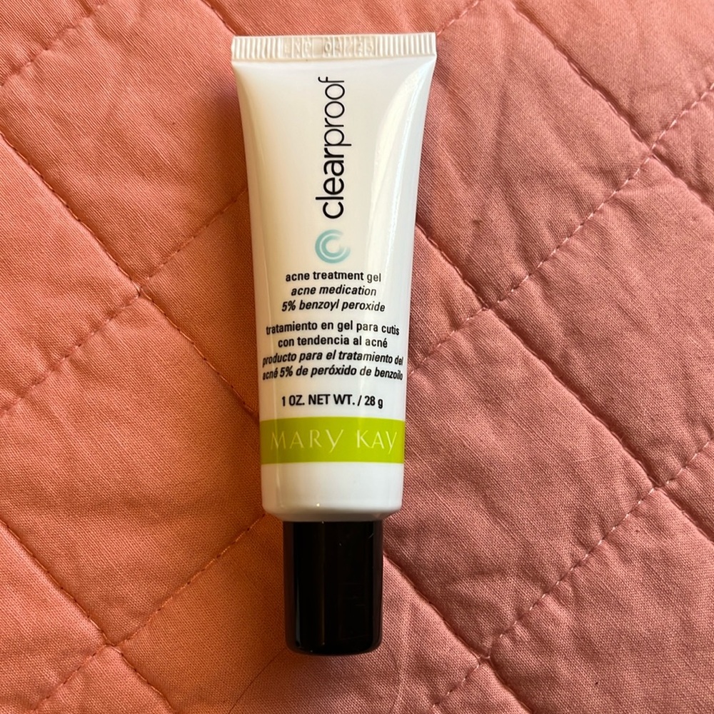 Mary Kay clearproof acne treatment gel 1 oz acne medication 5% benzyl peroxide